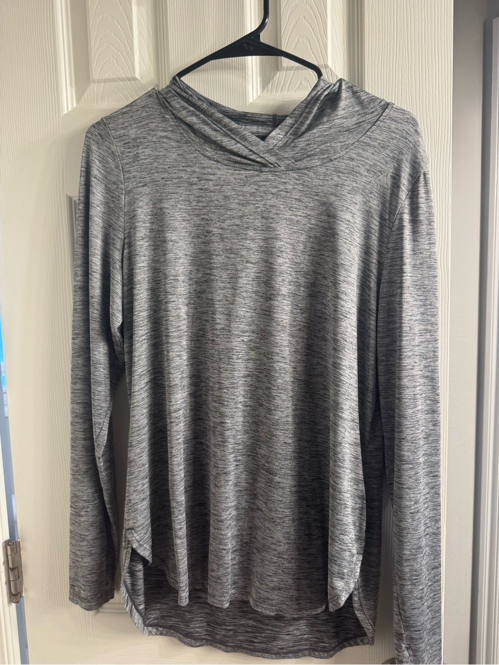 Reebok Heather Gray Long-Sleeve Hooded Performance Top